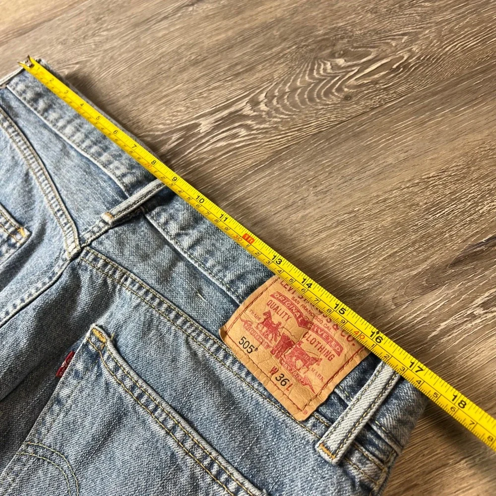 Levis 505 Denim Shorts Mens 36 Light Blue Straight Fit Cotton Jorts Casual